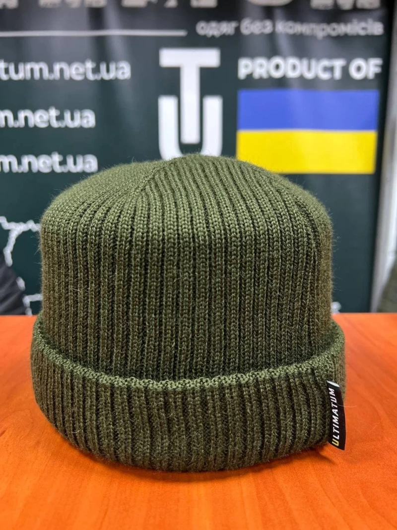 Шапка в’язка напіввовна Олива